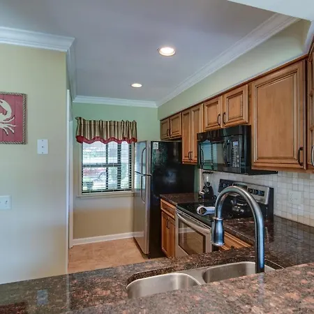 Golf Views, Walk In Shower, Private Deck